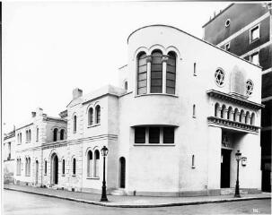 1937. Synagogue, Neuilly-sur-Seine (Hauts-de-Seine). Agrandissement : vue ext., n.d. (cliché anonyme).